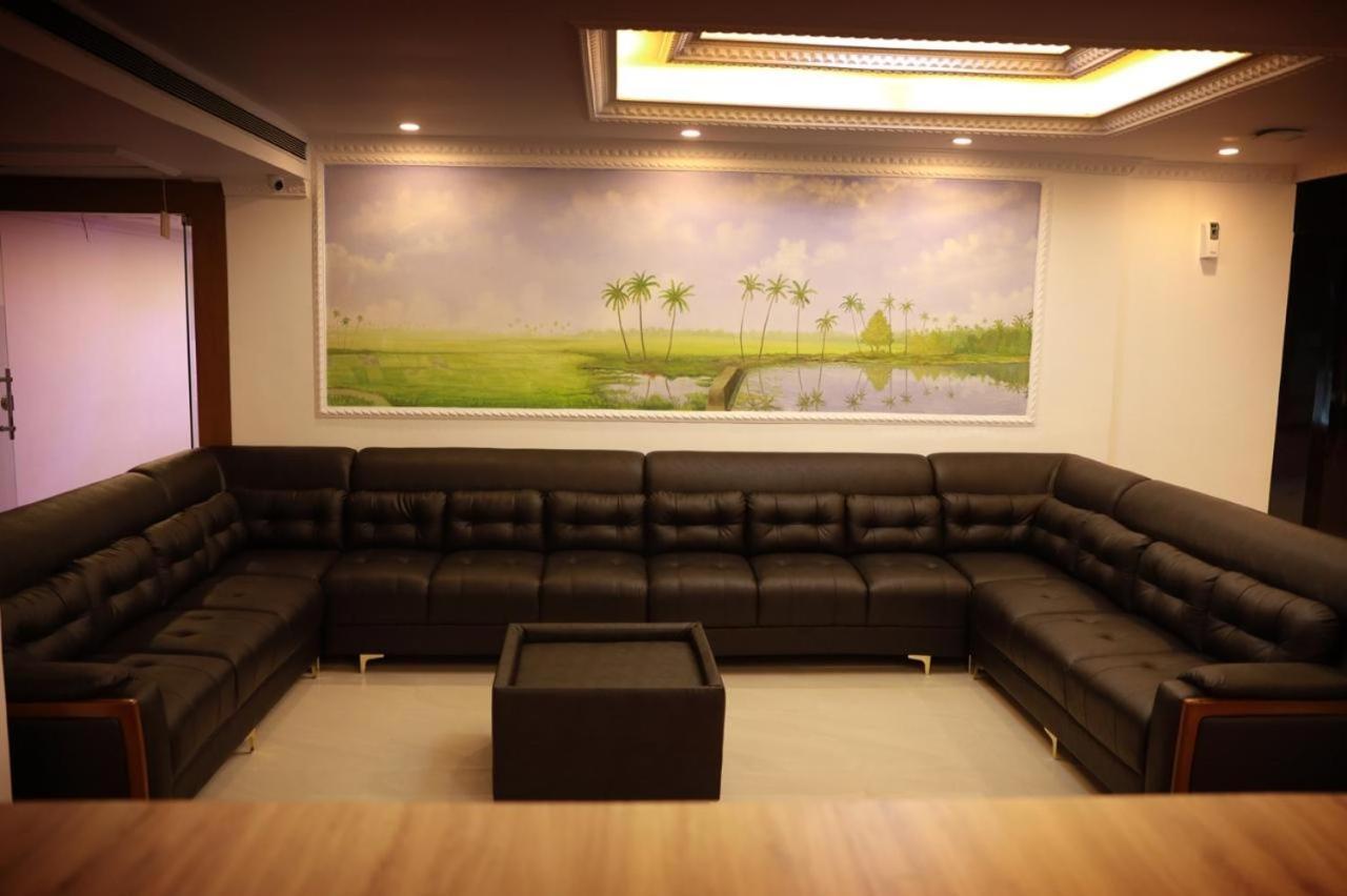 Pearl Residency 호텔 Ayoor 외부 사진